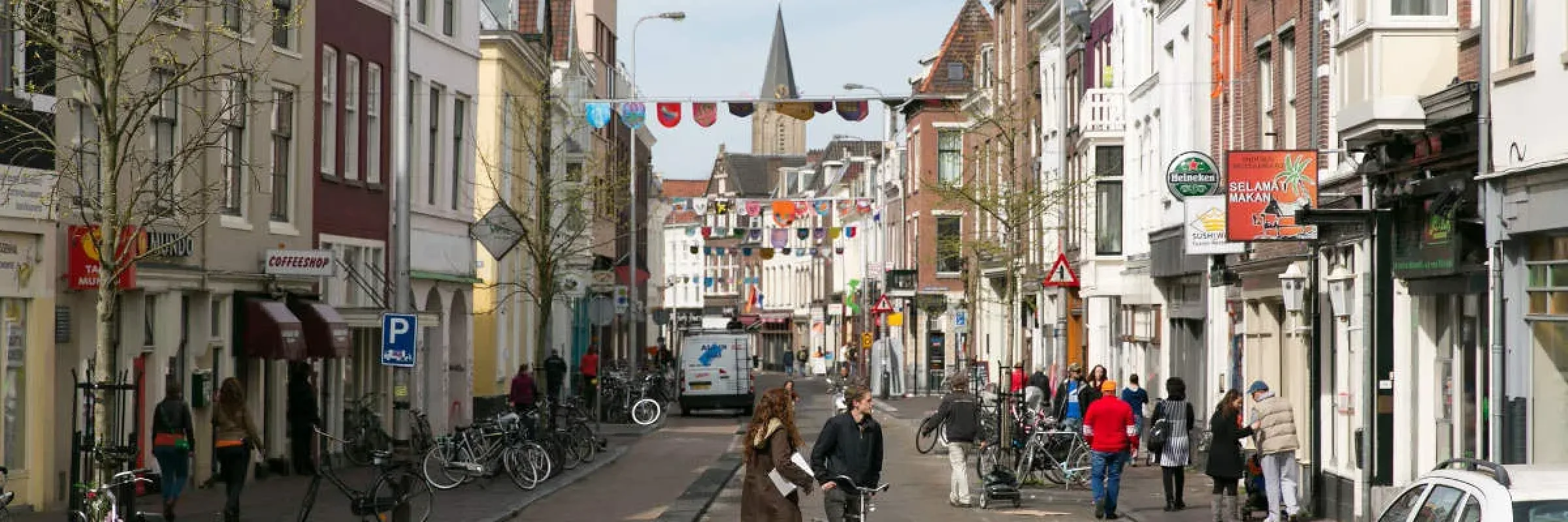 street view of Utrecht with pedestrians and cyclists